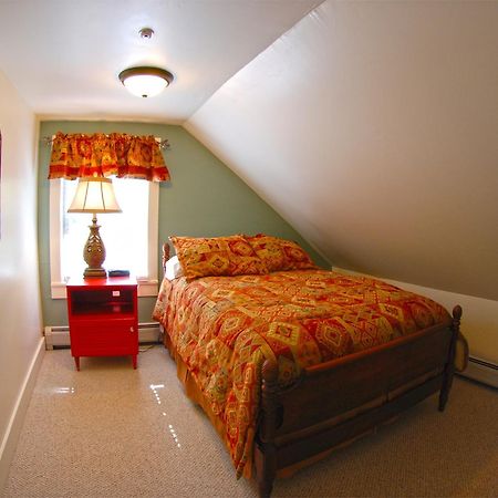 Hyde Away Inn Waitsfield Habitación foto