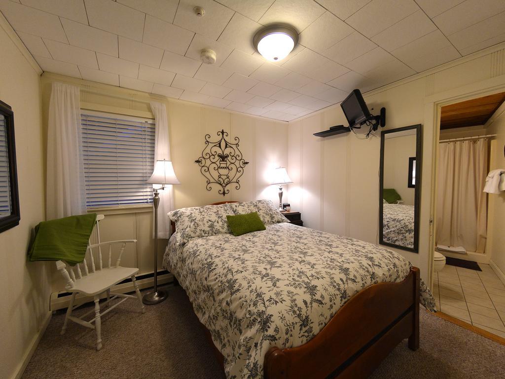 Hyde Away Inn Waitsfield Habitación foto